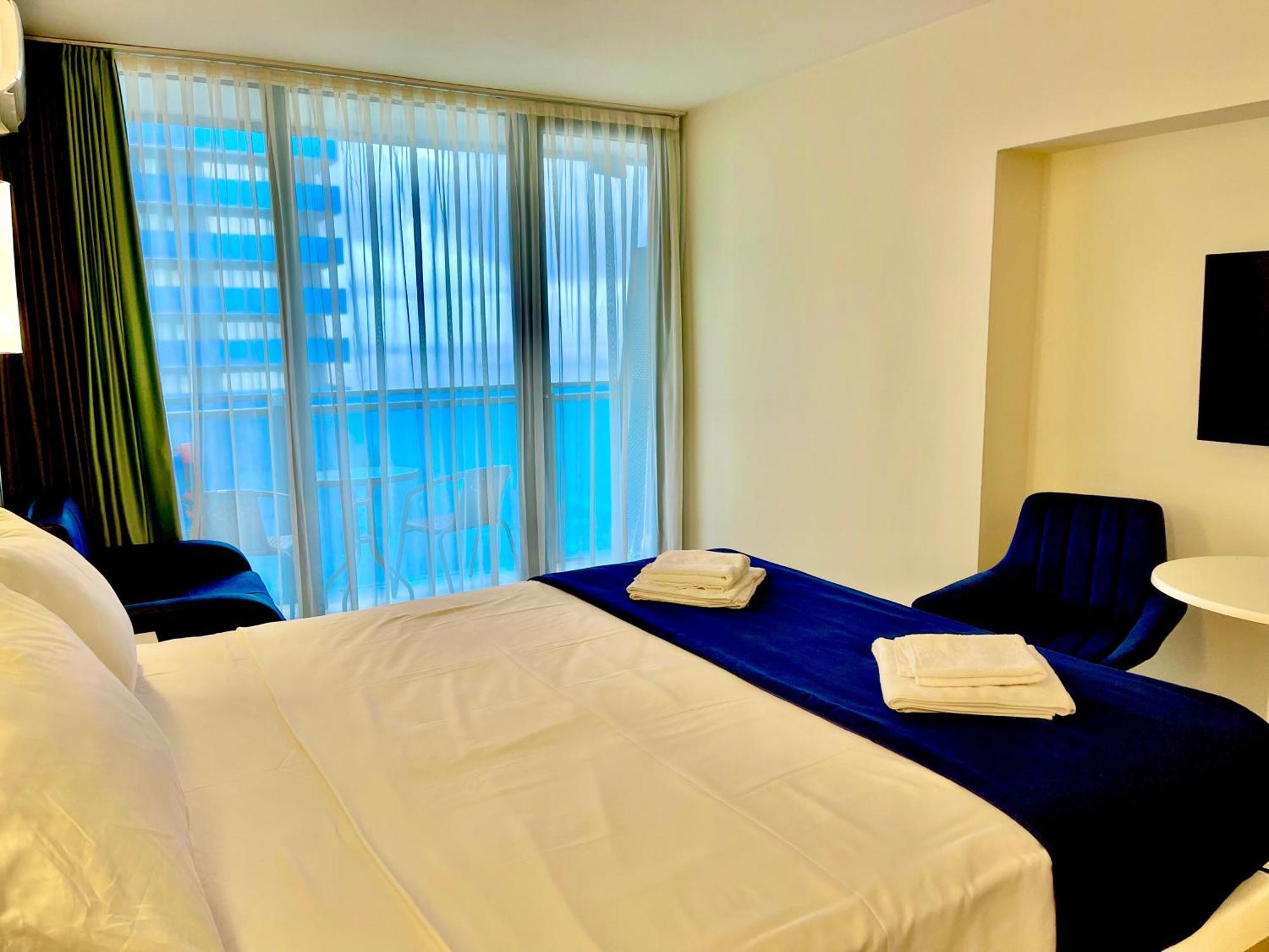 Marvella Orbi City Sea View Batumi Ngoại thất bức ảnh